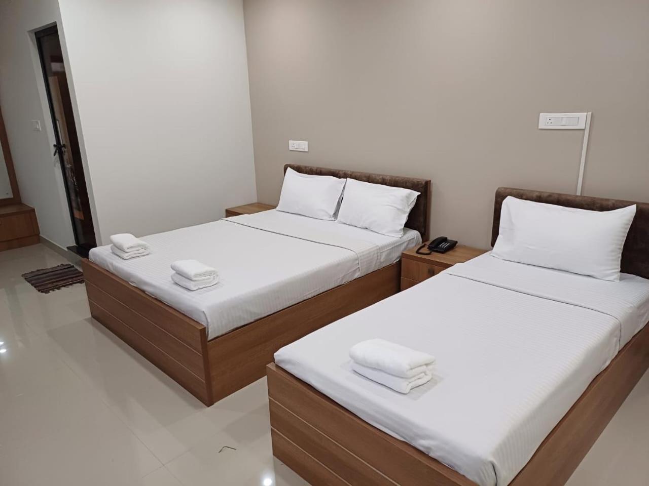 Ferienwohnung Lavender Arcade Kochi Exterior foto